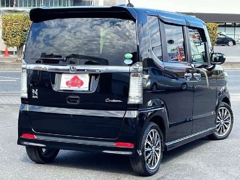 N BOX CUSTOM