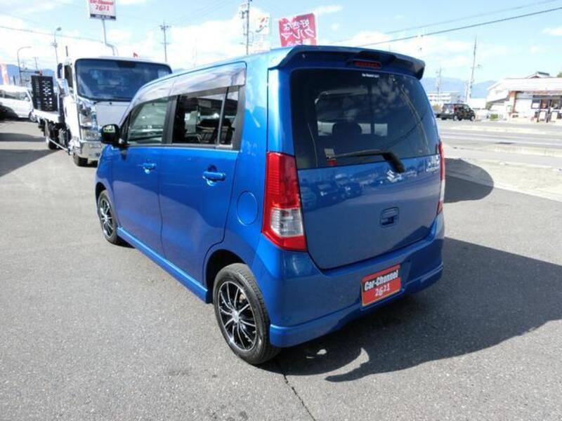 WAGON R