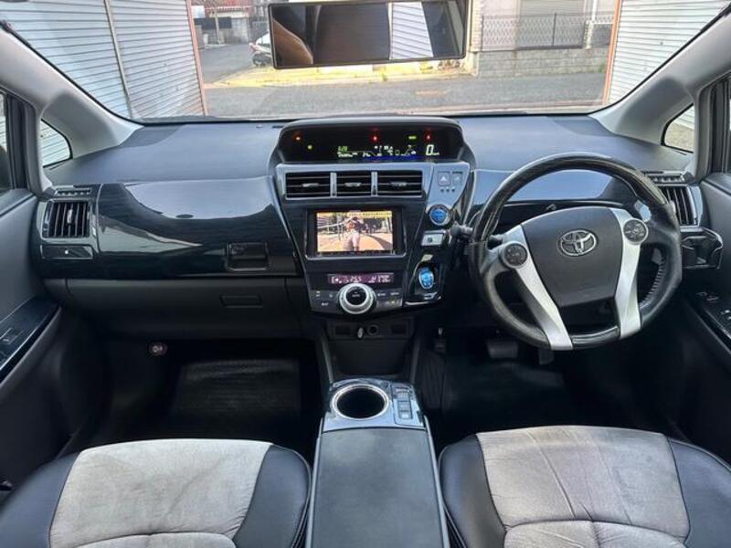 PRIUS ALPHA