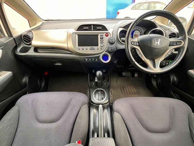 FIT HYBRID