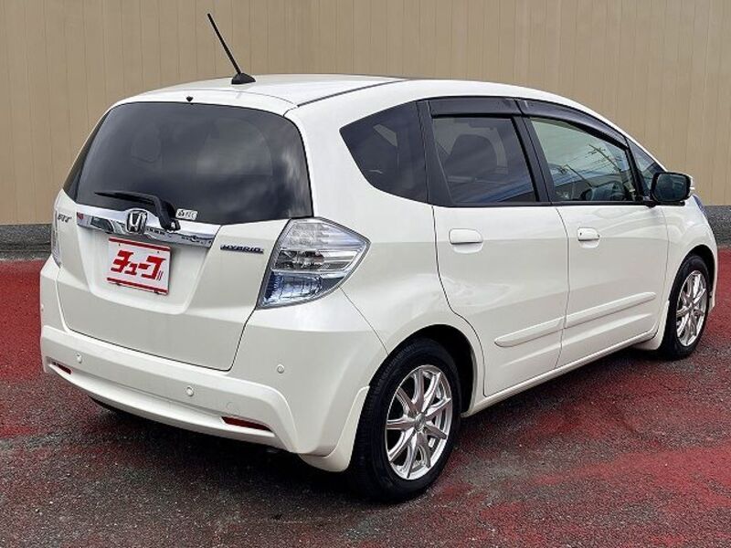 FIT HYBRID