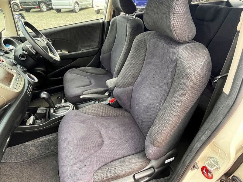 FIT HYBRID