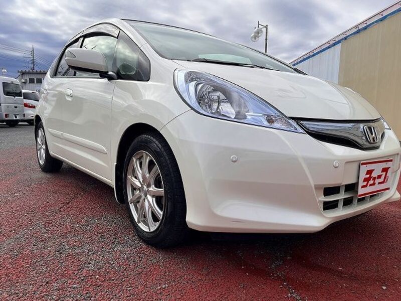 FIT HYBRID