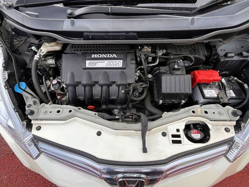 FIT HYBRID