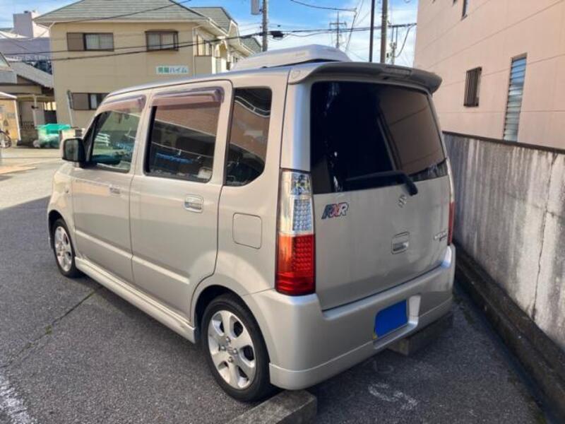 WAGON R