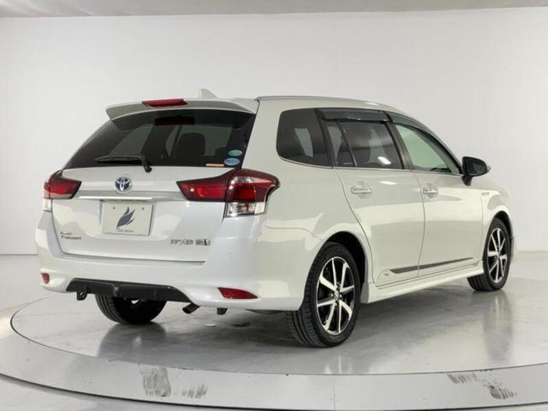COROLLA FIELDER