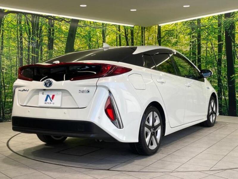 PRIUS PHV