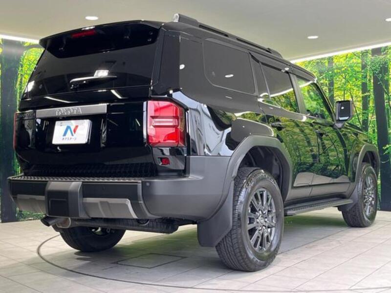 LAND CRUISER 250
