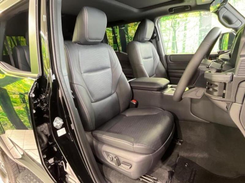 LAND CRUISER 250