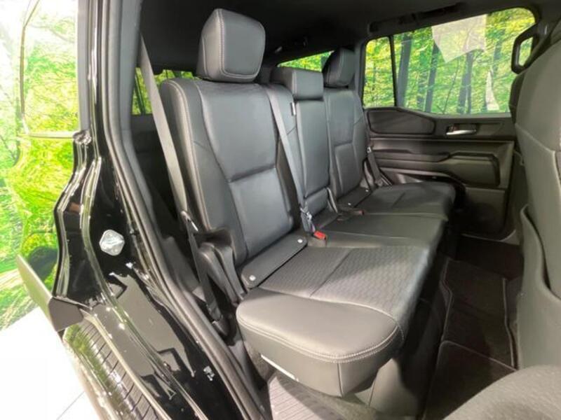 LAND CRUISER 250