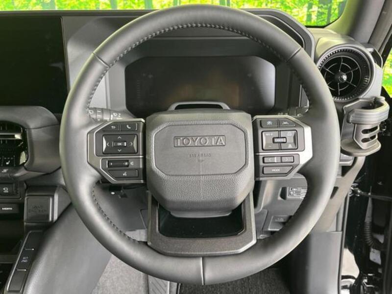 LAND CRUISER 250