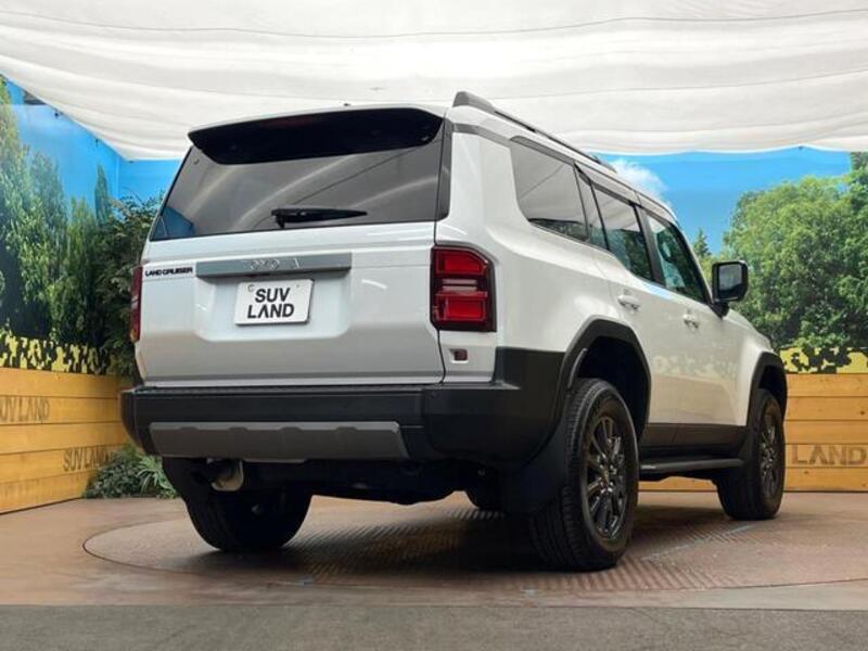 LAND CRUISER 250