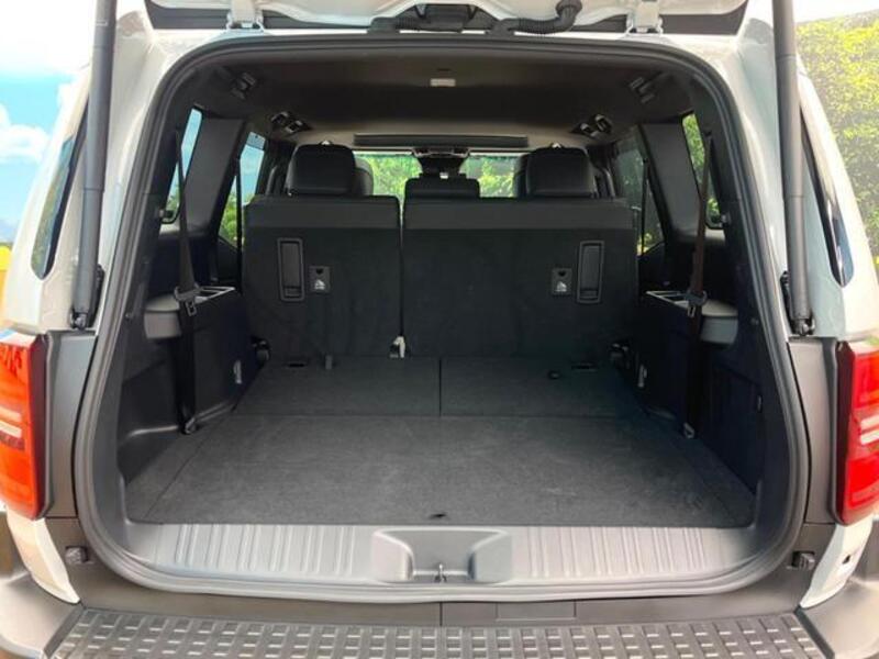 LAND CRUISER 250