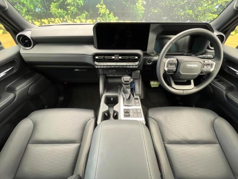LAND CRUISER 250