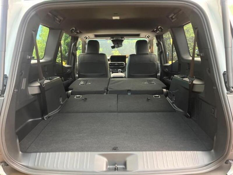 LAND CRUISER 250