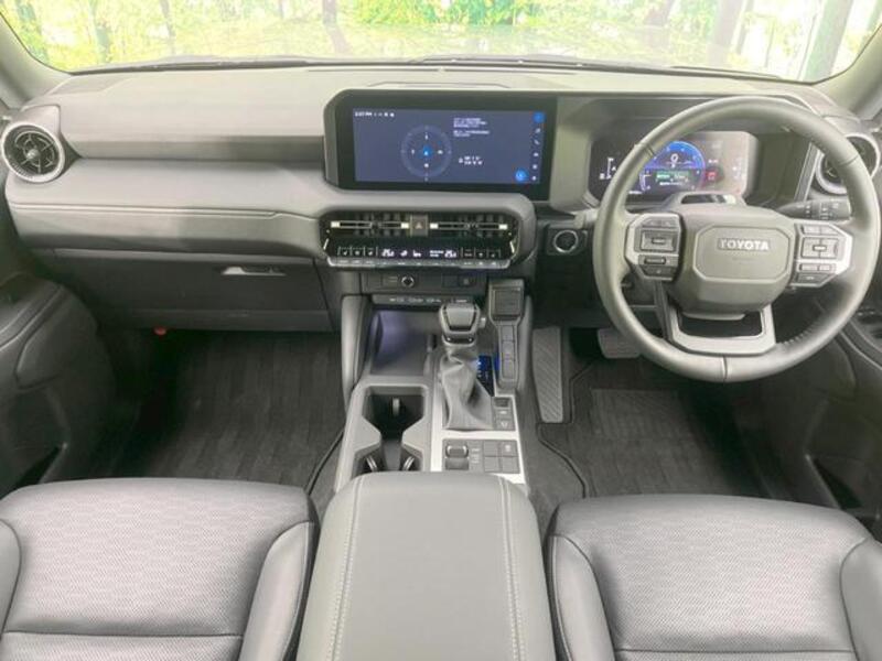 LAND CRUISER 250