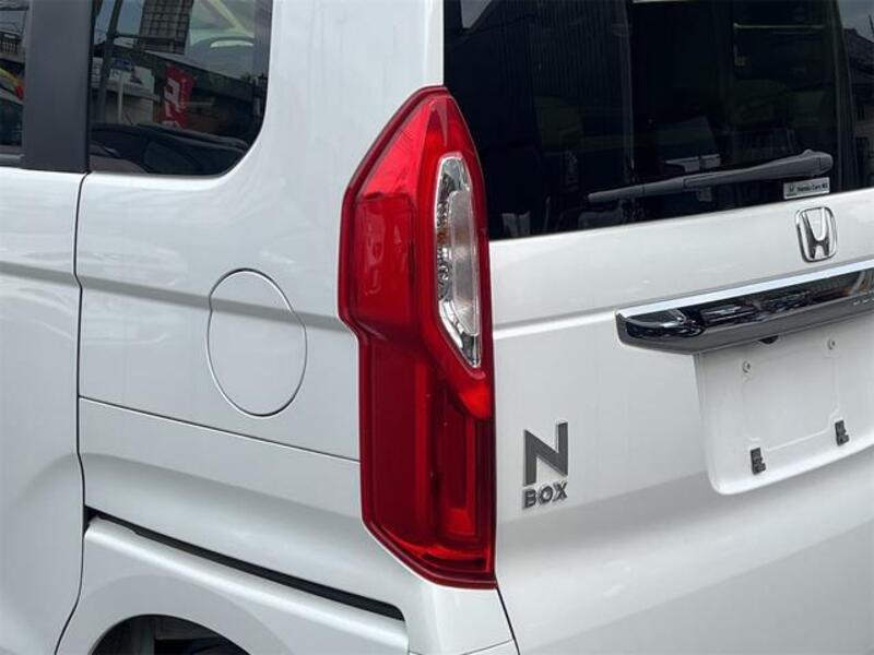 N BOX