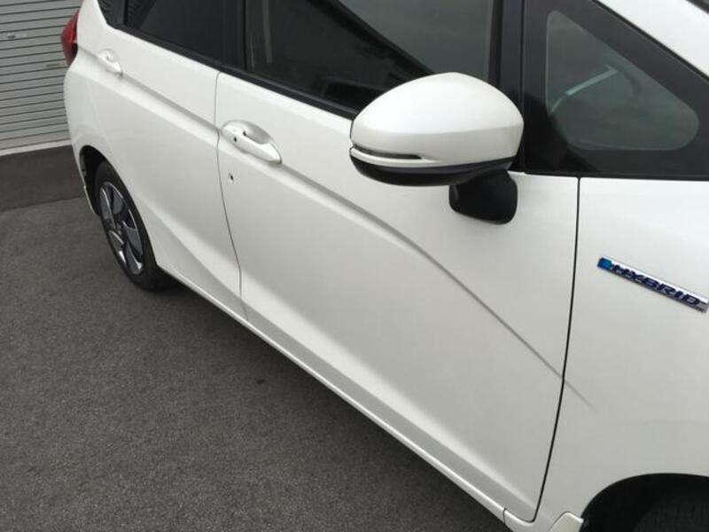 FIT HYBRID