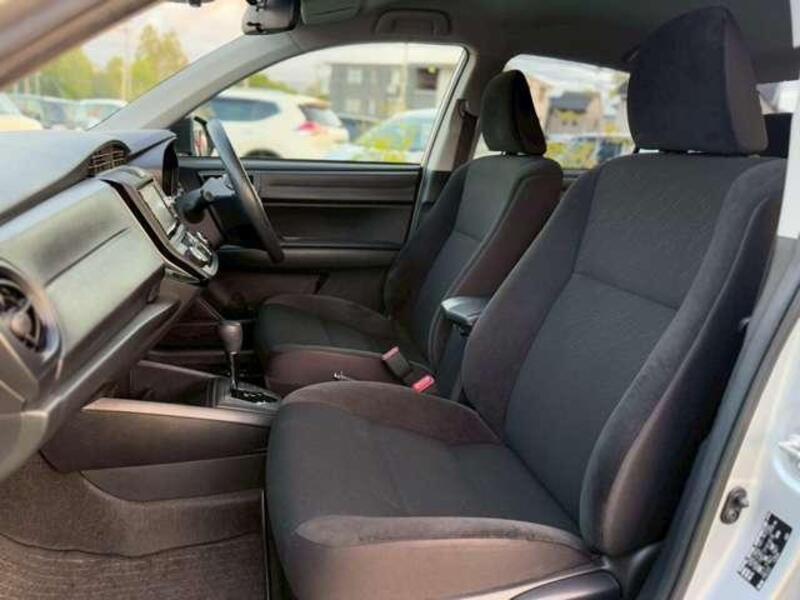 COROLLA AXIO