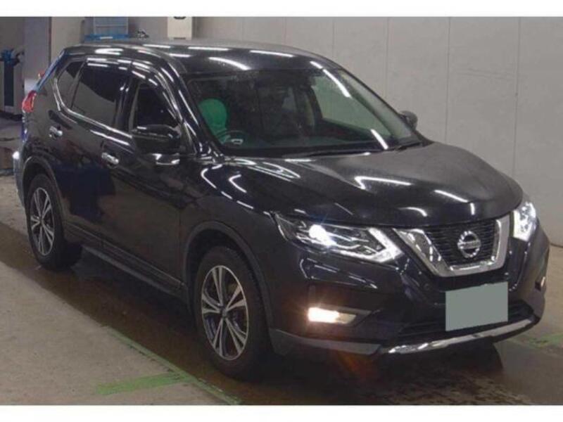 X-TRAIL