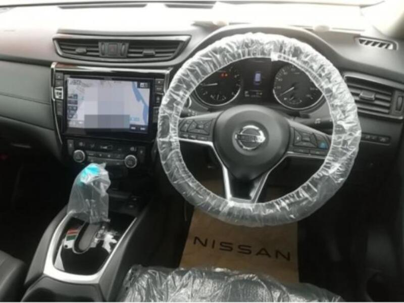 X-TRAIL