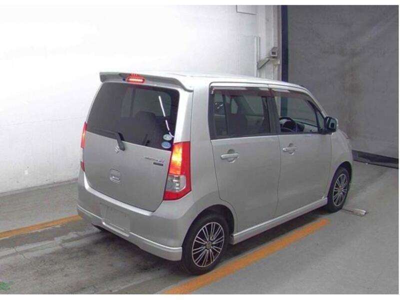 WAGON R