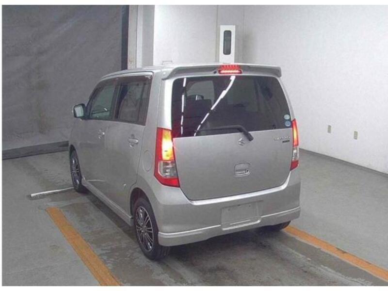 WAGON R