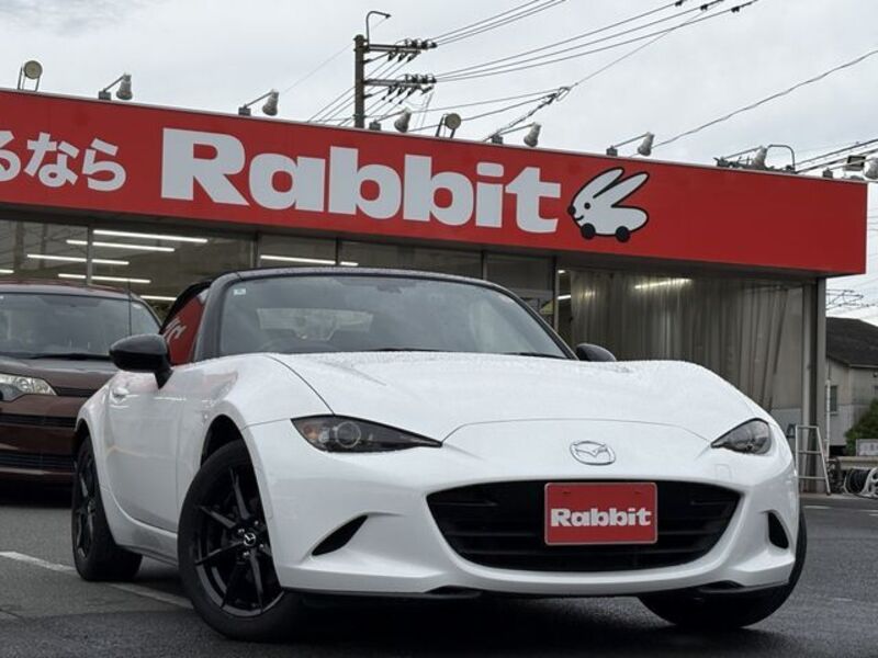ROADSTER-0