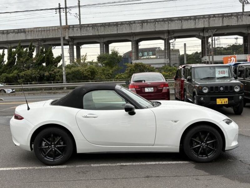 ROADSTER