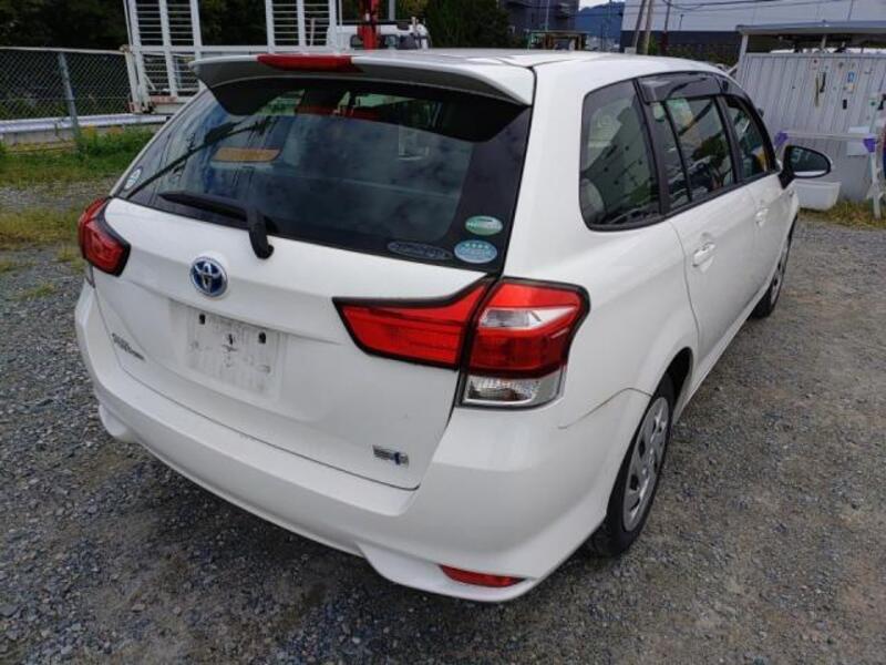 COROLLA FIELDER