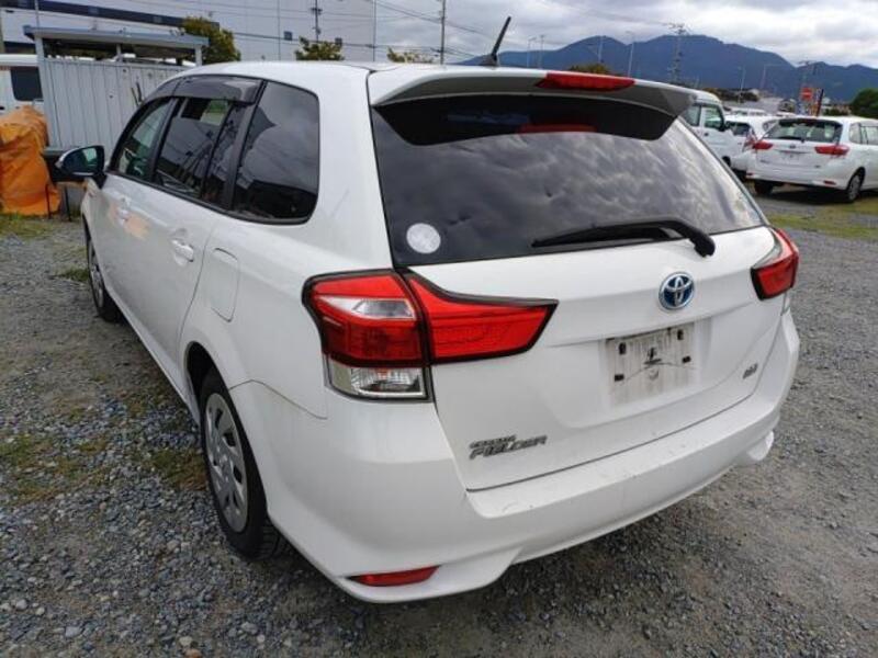 COROLLA FIELDER