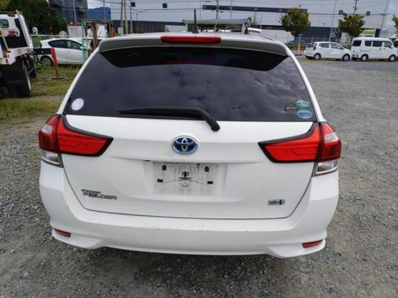 COROLLA FIELDER