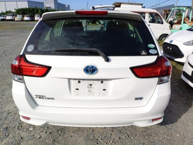 COROLLA FIELDER