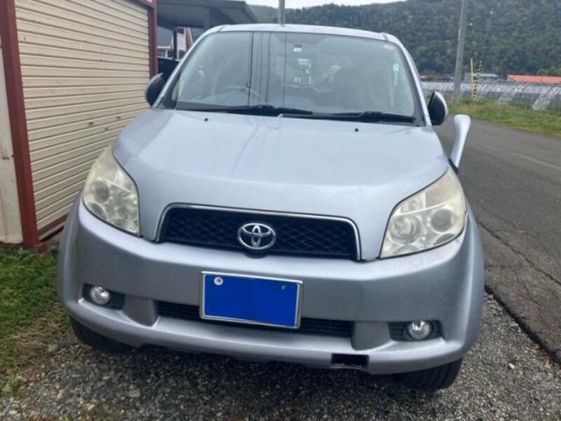 TOYOTA RUSH