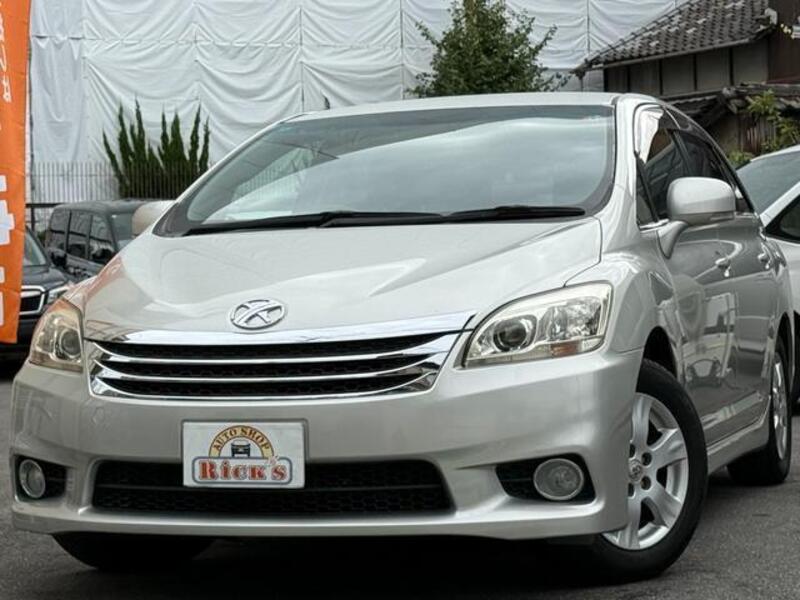TOYOTA MARK X ZIO