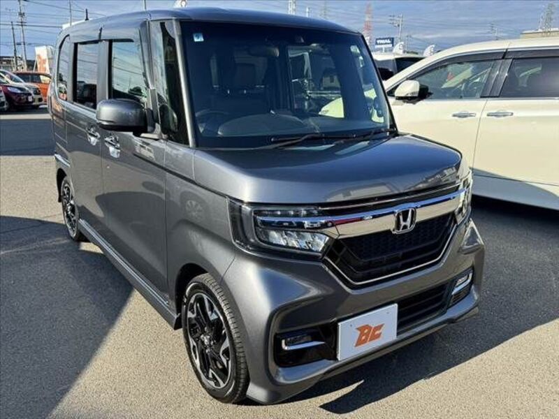 N BOX CUSTOM