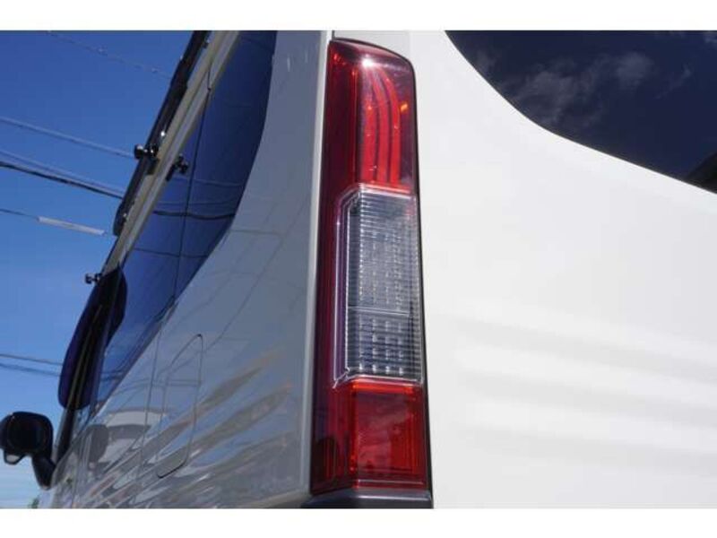 N-VAN