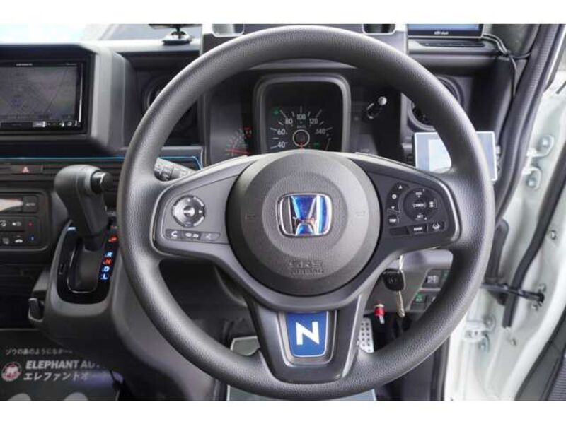 N-VAN