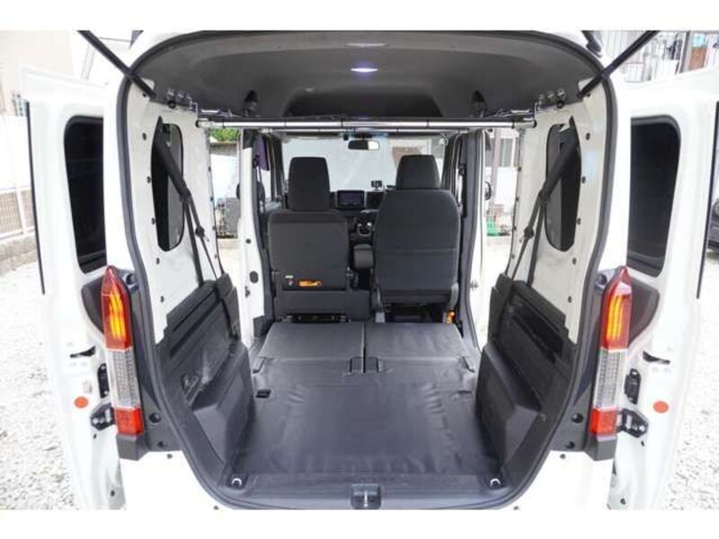 N-VAN