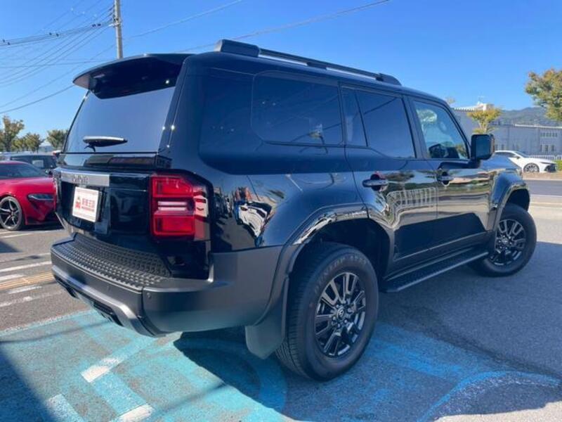 LAND CRUISER 250