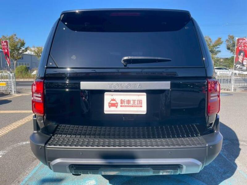 LAND CRUISER 250
