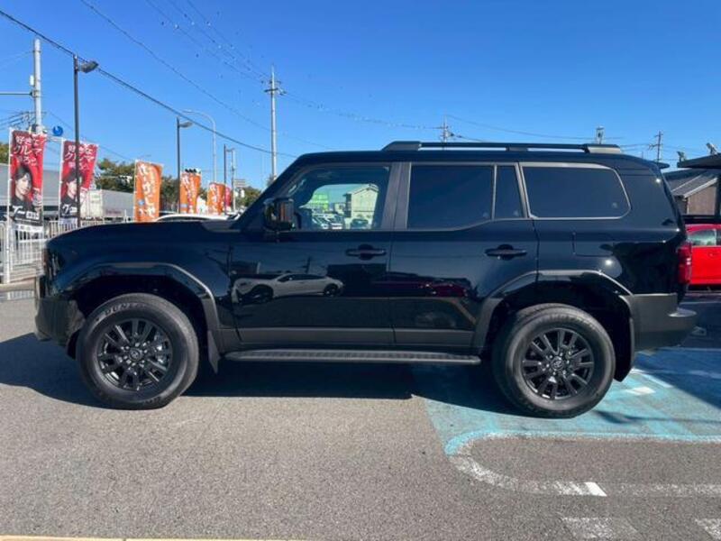 LAND CRUISER 250