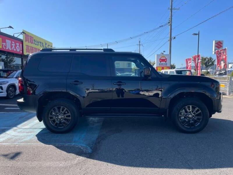 LAND CRUISER 250