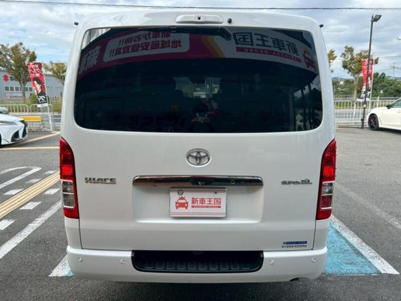 HIACE VAN