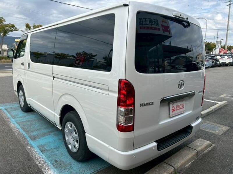 HIACE VAN