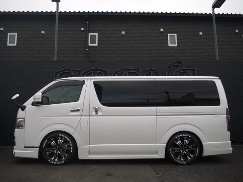 HIACE VAN