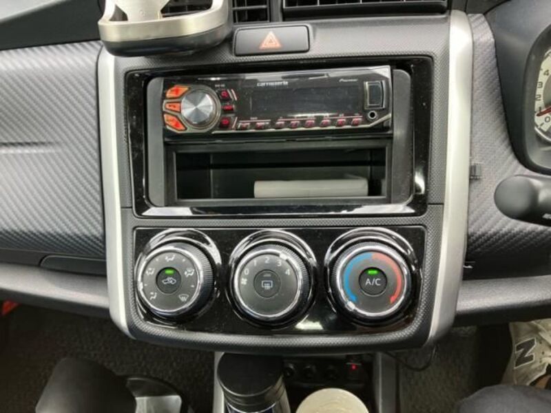 COROLLA FIELDER