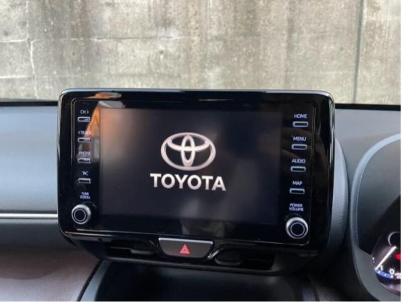 YARIS CROSS