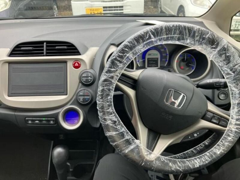 FIT HYBRID
