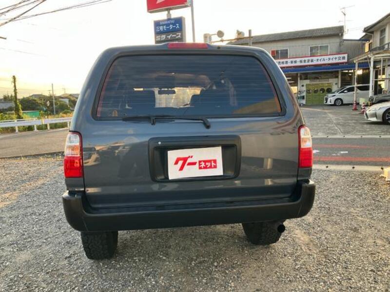 HILUX SURF